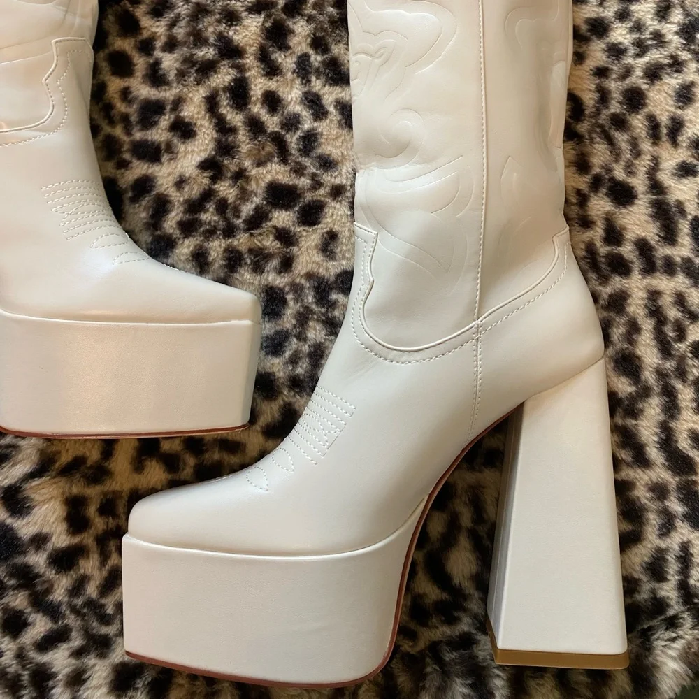 *SOLD* SIMMI Ruman-2 Cowboy Boots - Cream - Picture 2 of 11